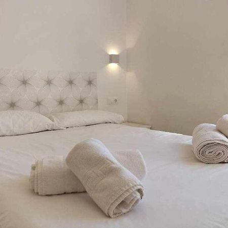 Bonito Apartamento En 2º Linea De Playa & Parking Apartman Málaga Kültér fotó
